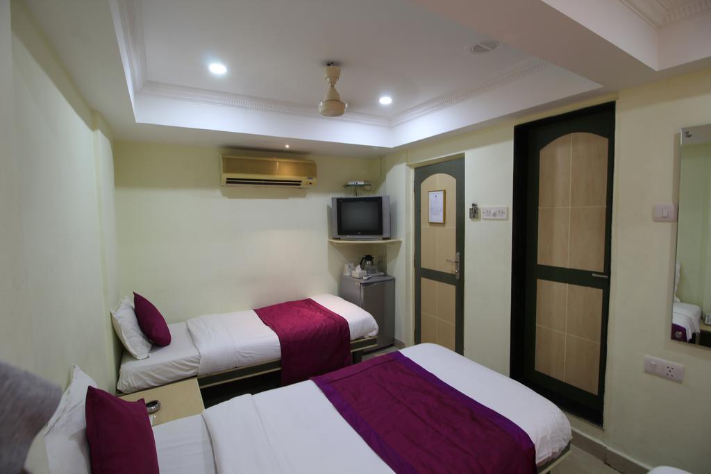 Hotel City Palace Bombay Esterno foto