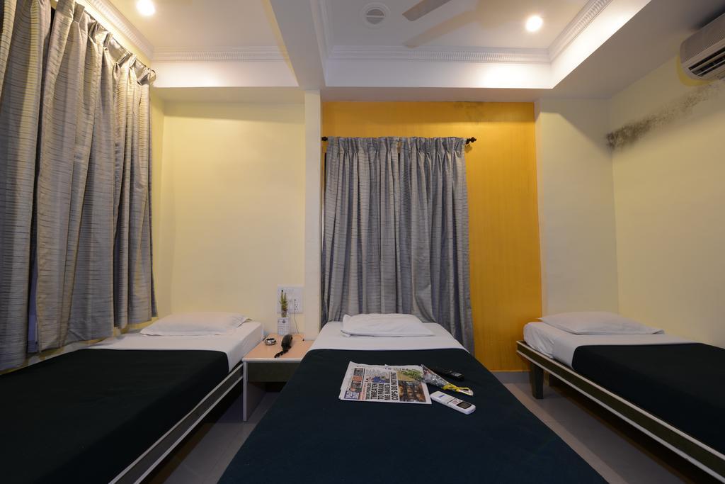 Hotel City Palace Bombay Esterno foto