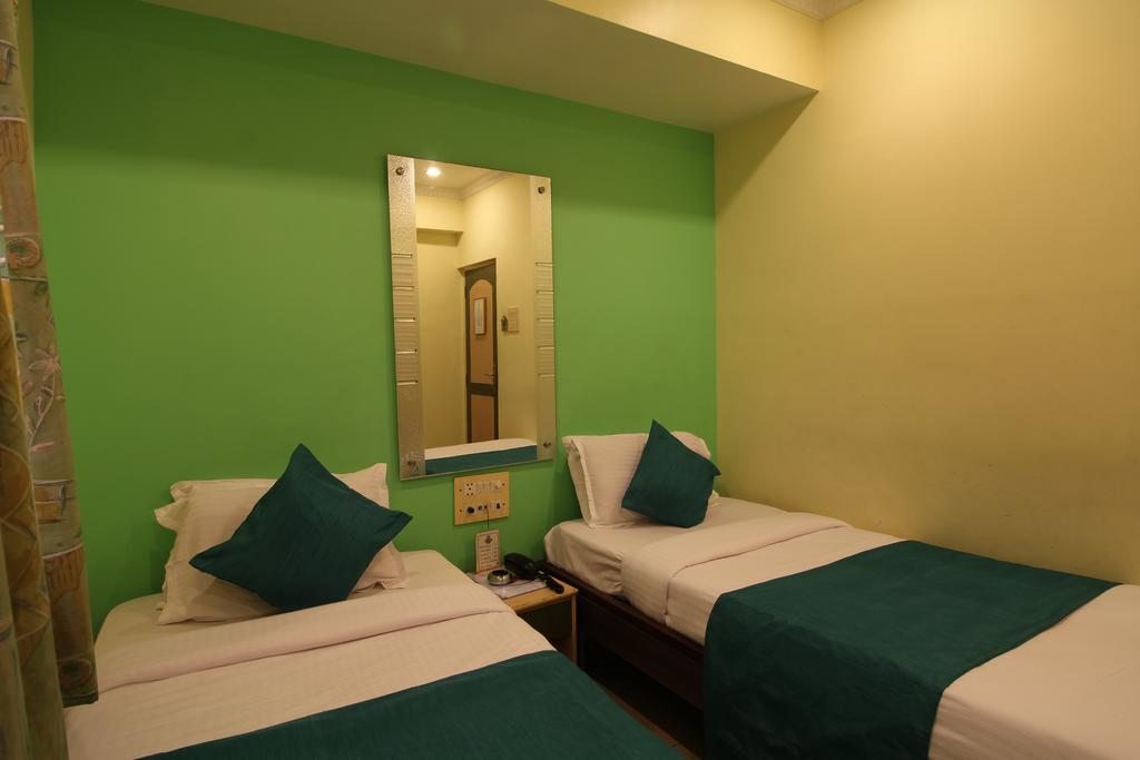 Hotel City Palace Bombay Esterno foto