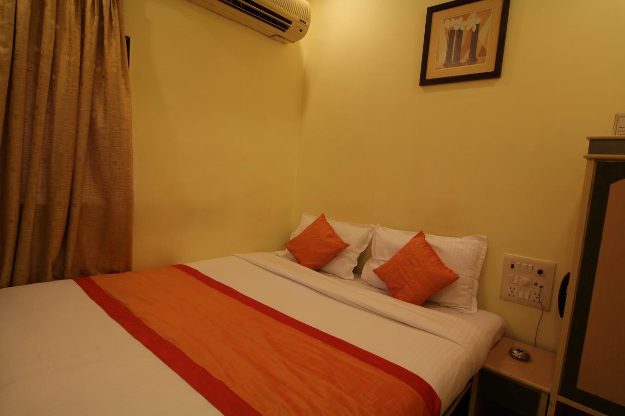 Hotel City Palace Bombay Esterno foto